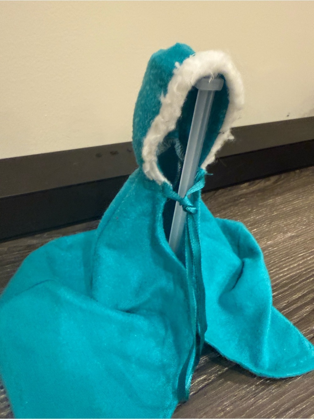 Disney Beauty & the Beast Princess Belle’s turquoise hooded cape white fur
